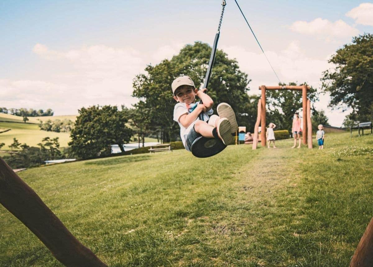 Newlands Park 호텔 챨마우스 외부 사진
